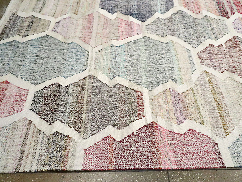 Contemporary Turkish Flatweave Kilim Large Room Size Carpet, No.30115 - Gss