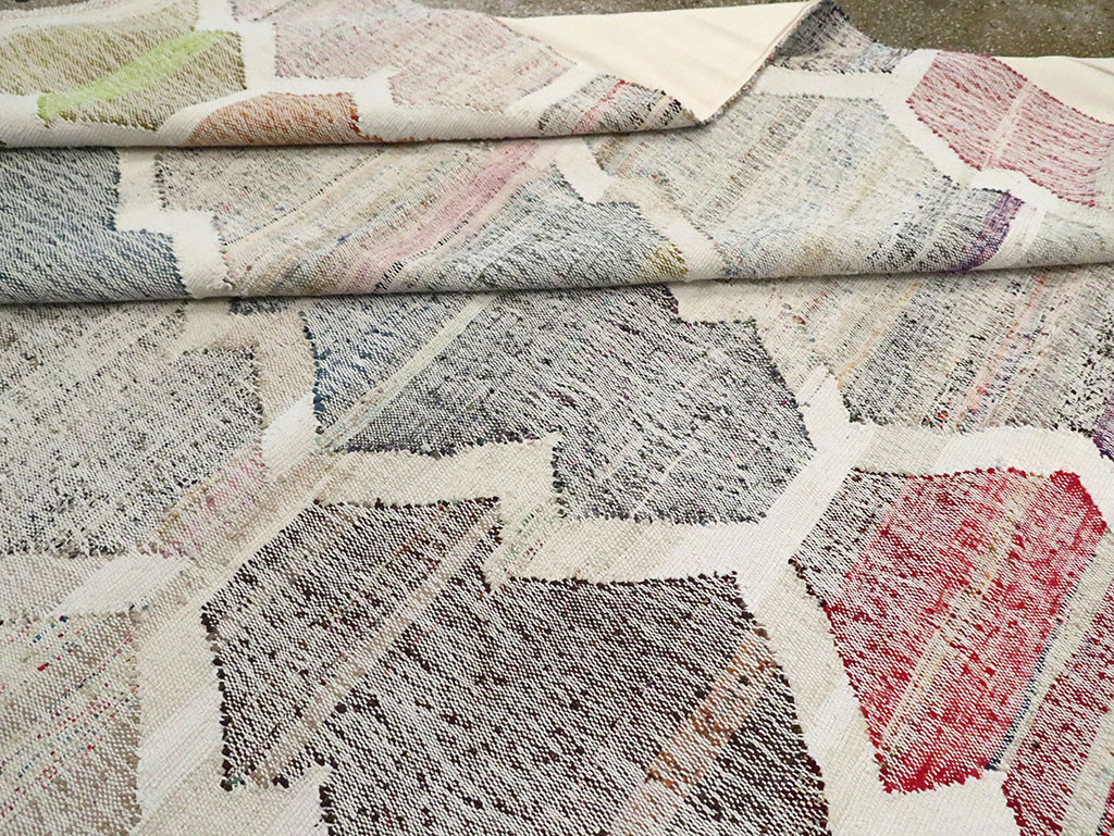 Contemporary Turkish Flatweave Kilim Large Room Size Carpet, No.30115 - Gss