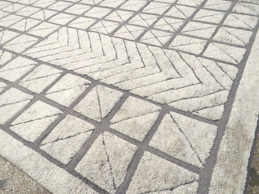 Contemporary Turkish Room Size Carpet, No.30128 - Gss