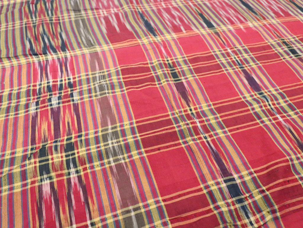 Vintage Persian Textile Fabric, No.30137 - Gss