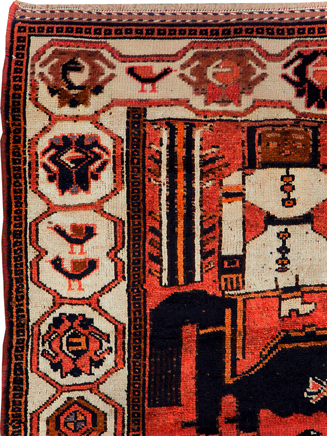 Vintage Persian Pictorial Bakhtiari Accent Rug, No.30144 - Gss