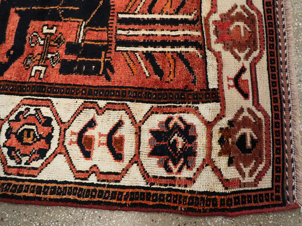 Vintage Persian Pictorial Bakhtiari Accent Rug, No.30144 - Gss