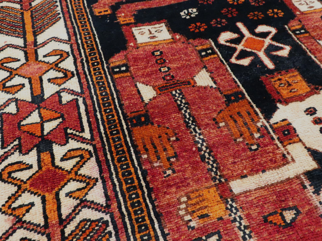 Vintage Persian Pictorial Bakhtiari Rug, No.30145 - Gss