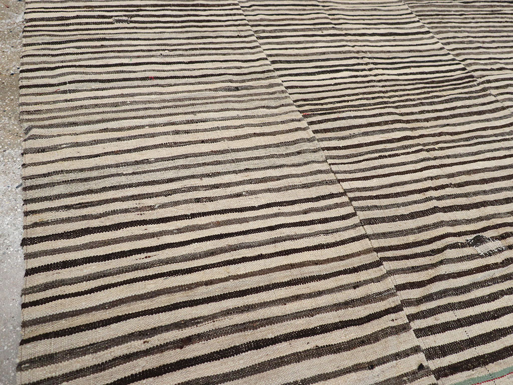 Vintage Persian Flatweave Kilim Room Size Carpet, No.30153 - Gss