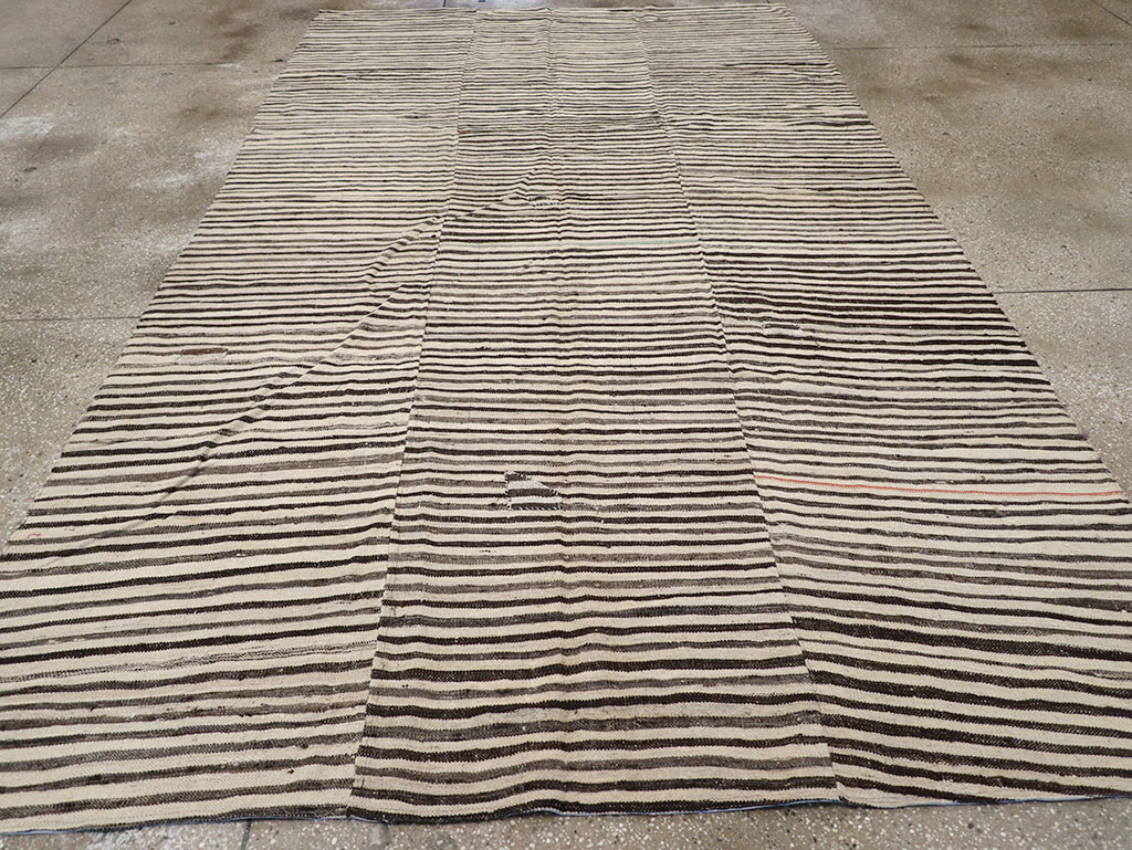 Vintage Persian Flatweave Kilim Room Size Carpet, No.30153 - Gss