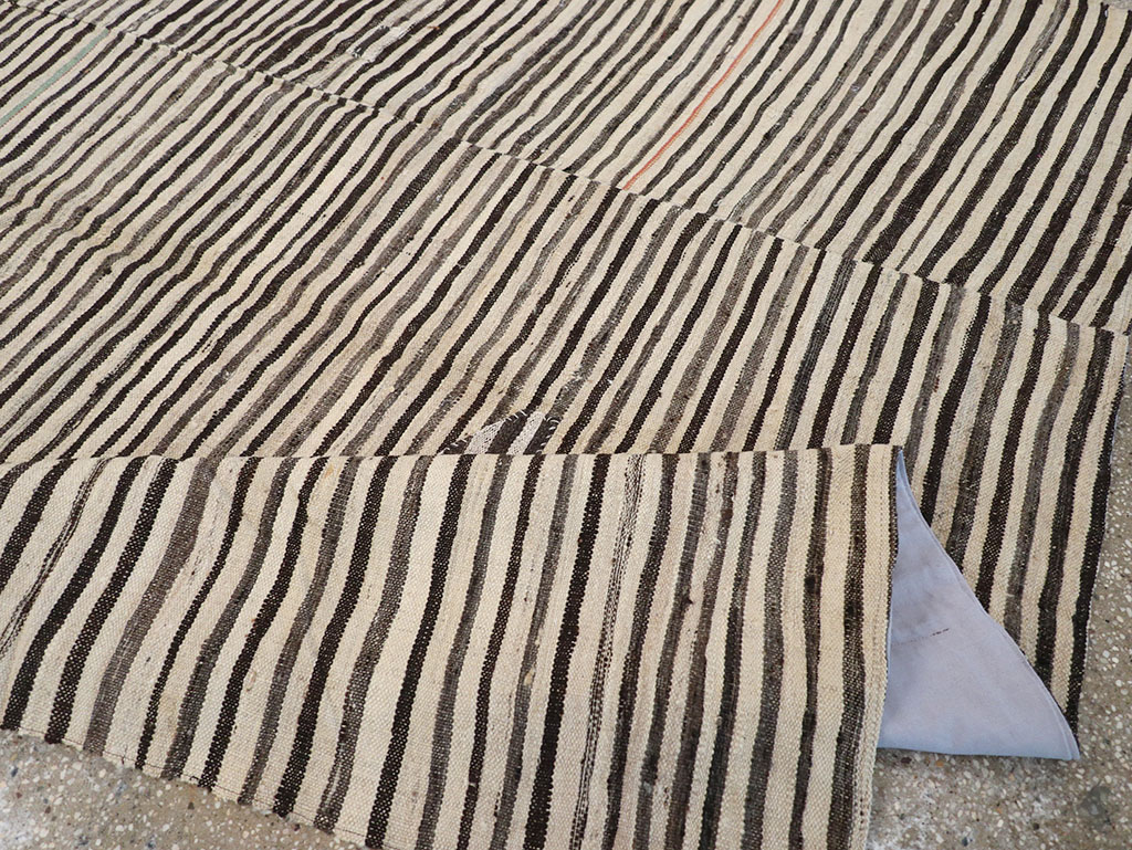 Vintage Persian Flatweave Kilim Room Size Carpet, No.30153 - Gss