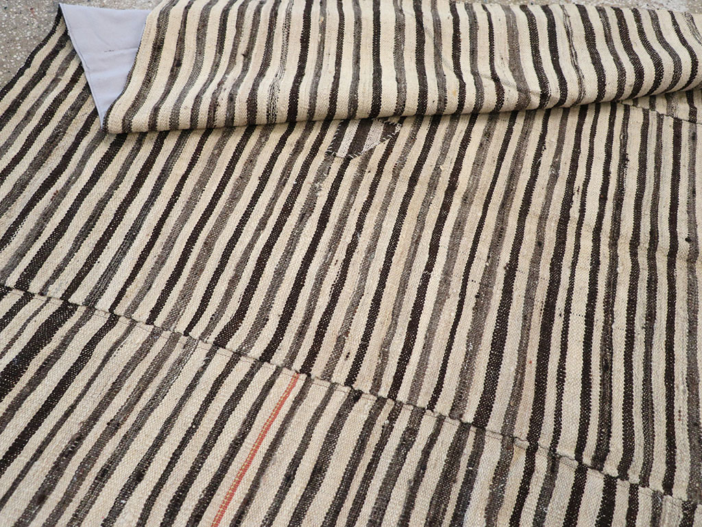 Vintage Persian Flatweave Kilim Room Size Carpet, No.30153 - Gss