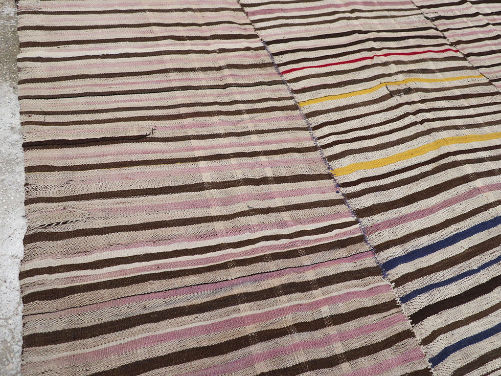 Vintage Persian Flatweave Kilim Accent Carpet, No.30154 - Gss