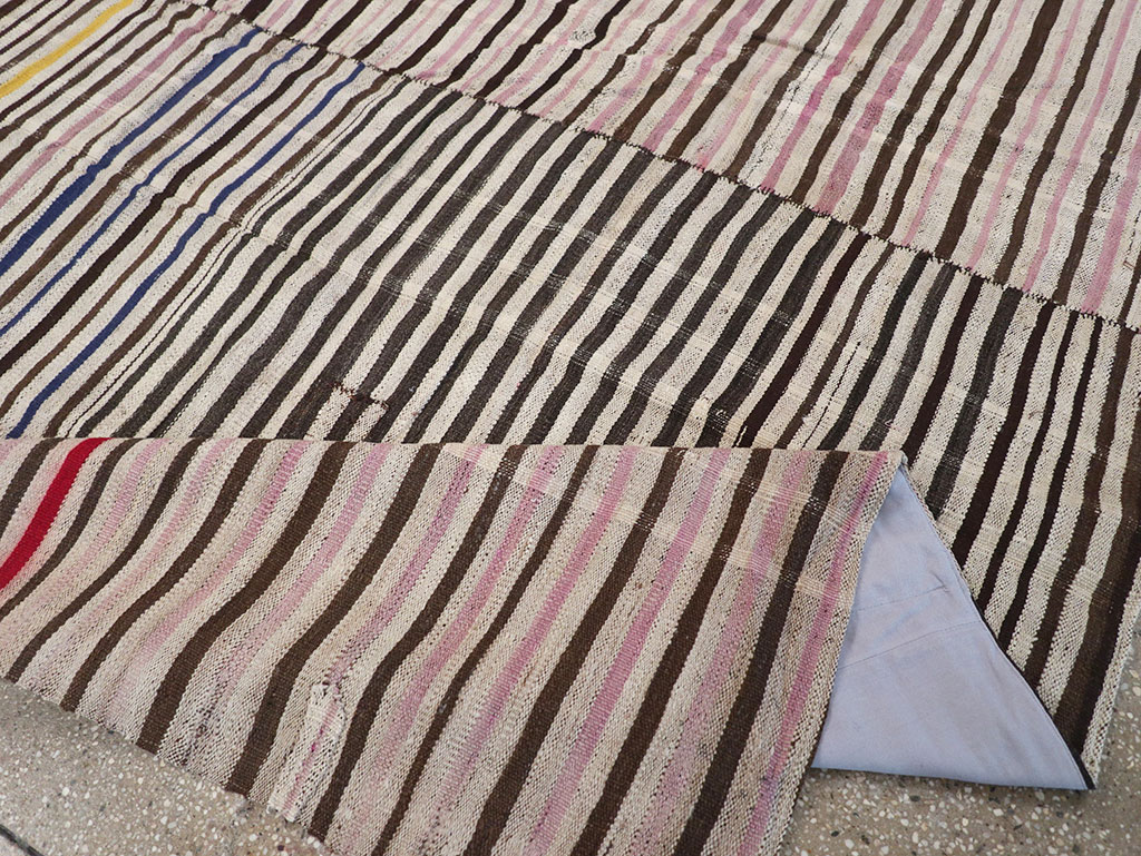 Vintage Persian Flatweave Kilim Accent Carpet, No.30154 - Gss