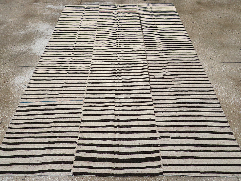 Vintage Persian Flatweave Kilim Accent Rug, No.30157 - Gss