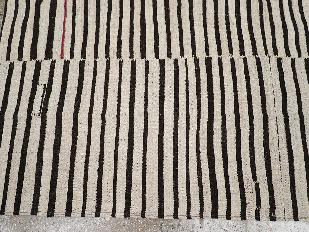 Vintage Persian Flatweave Kilim Accent Rug, No.30157 - Gss