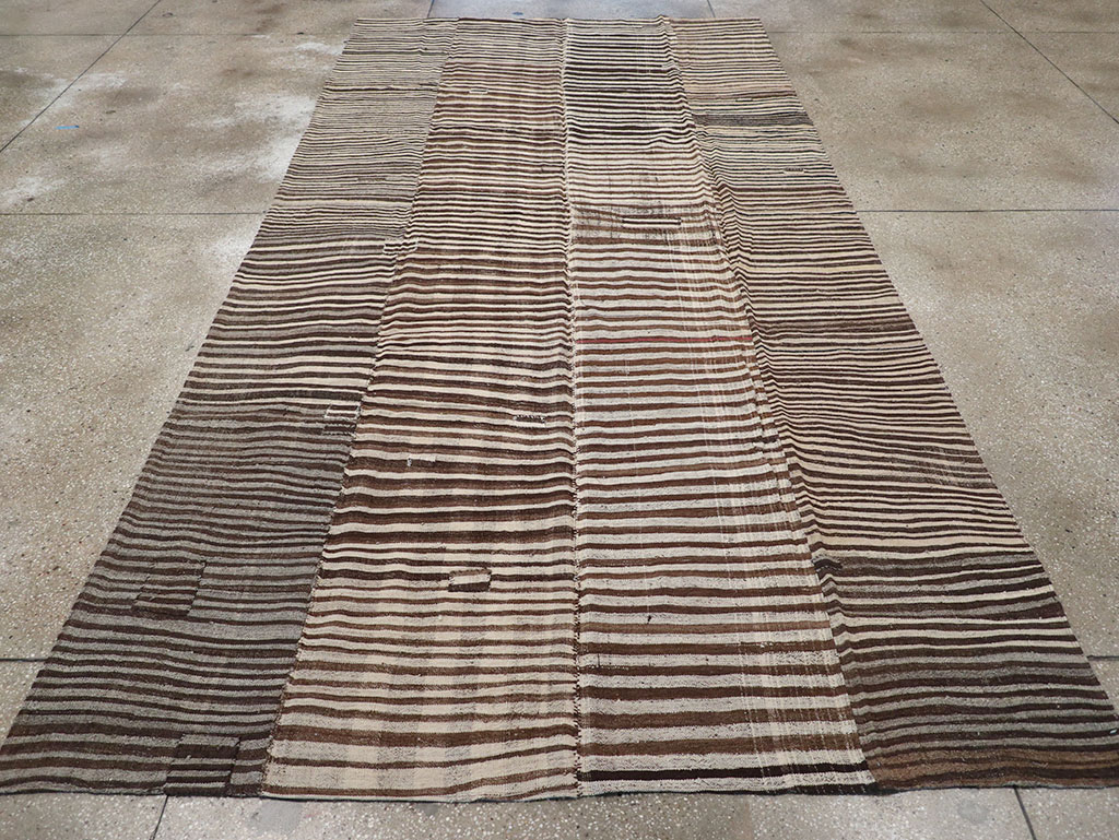 Vintage Persian Flatweave Kilim Room Size Carpet, No.30161 - Gss