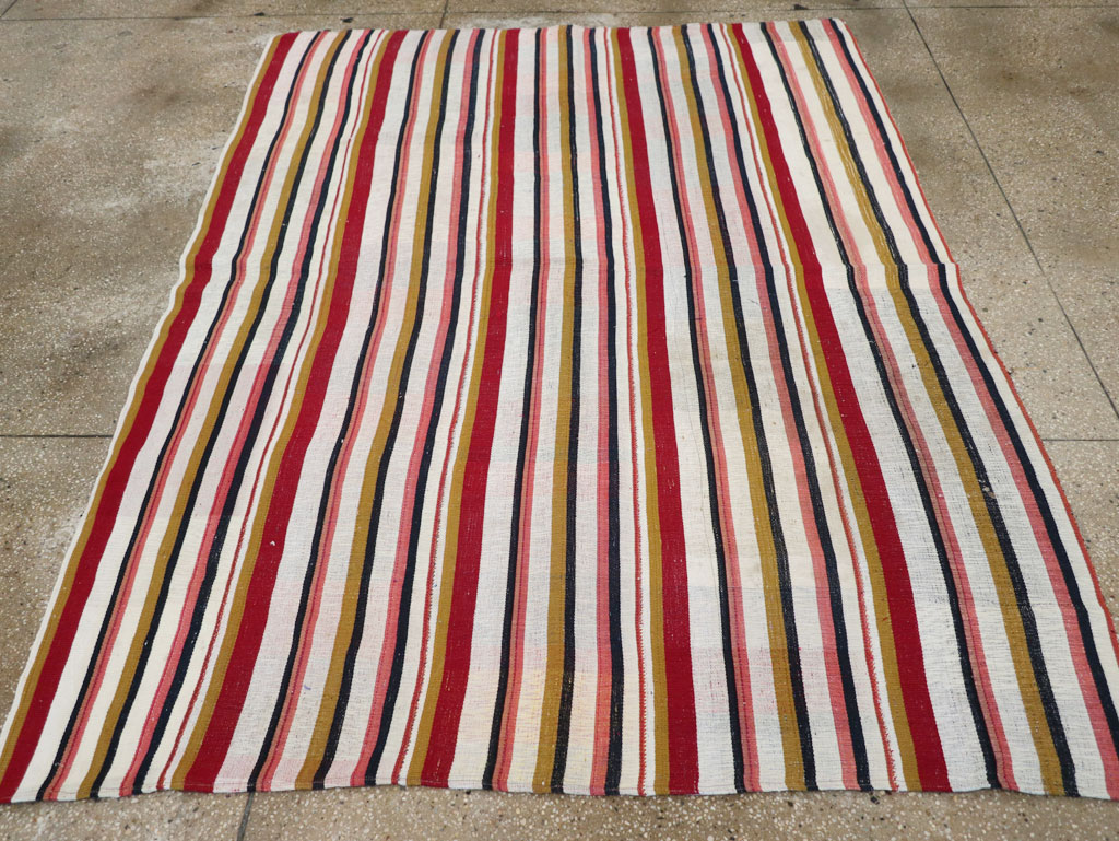 Vintage Turkish Kilim Accent Rug, No.30173 - Gss