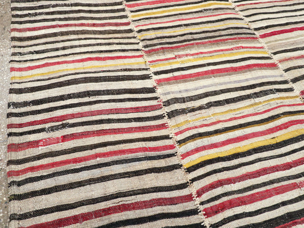 Vintage Persian Flatweave Kilim Accent Rug, No.30174 - Gss