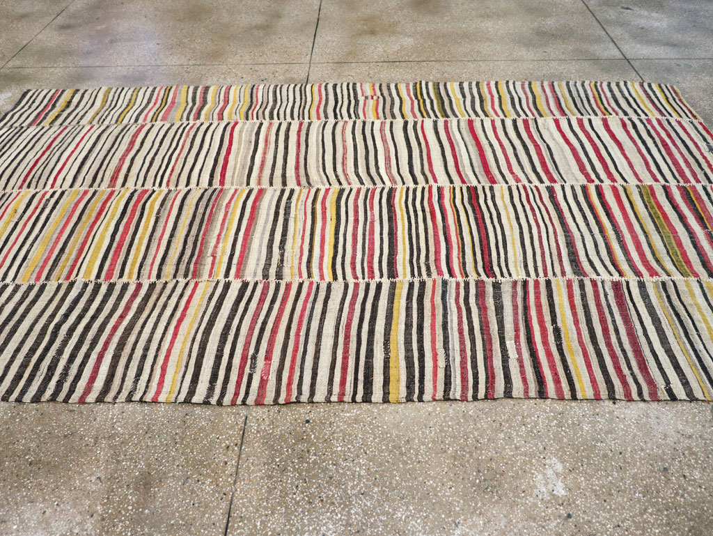 Vintage Persian Flatweave Kilim Accent Rug, No.30174 - Gss
