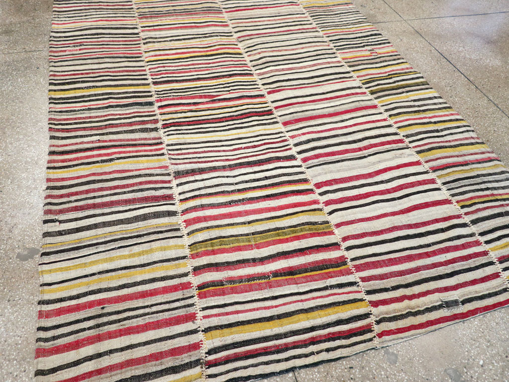 Vintage Persian Flatweave Kilim Accent Rug, No.30174 - Gss