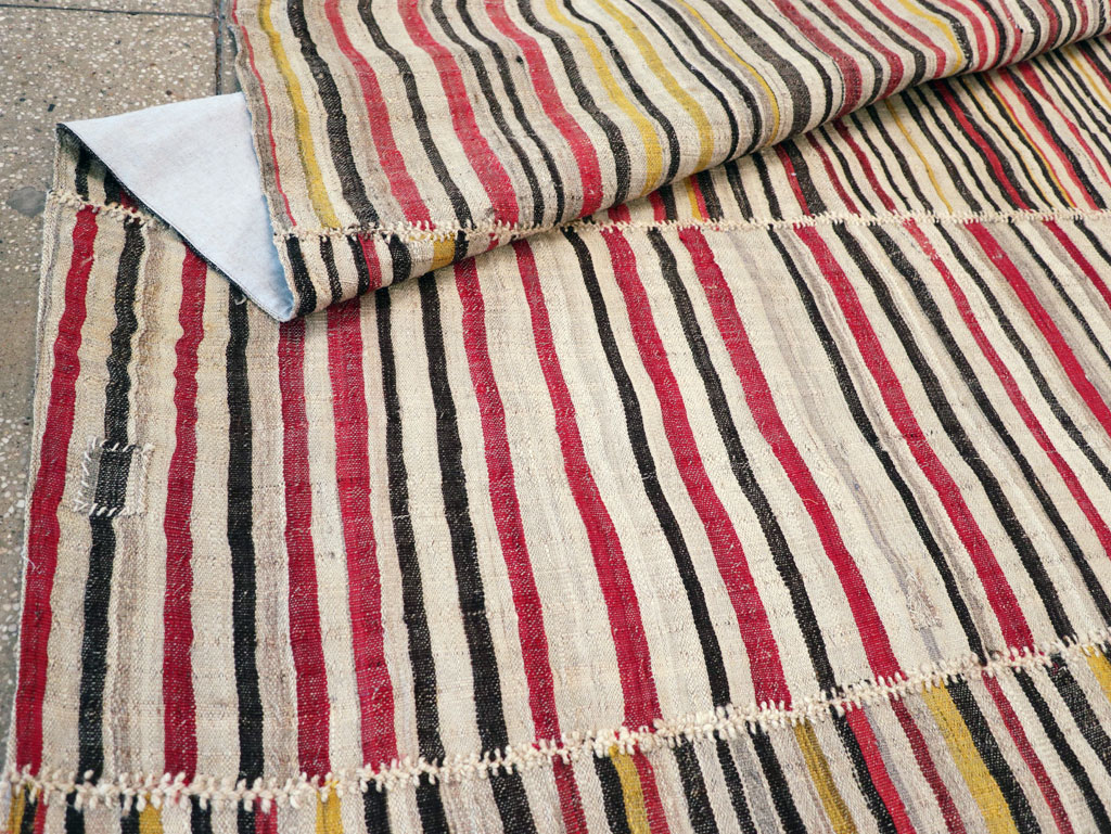 Vintage Persian Flatweave Kilim Accent Rug, No.30174 - Gss