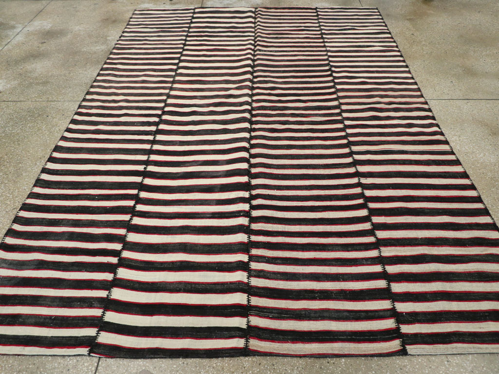 Vintage Persian Flatweave Kilim Accent Carpet, No.30176 - Gss