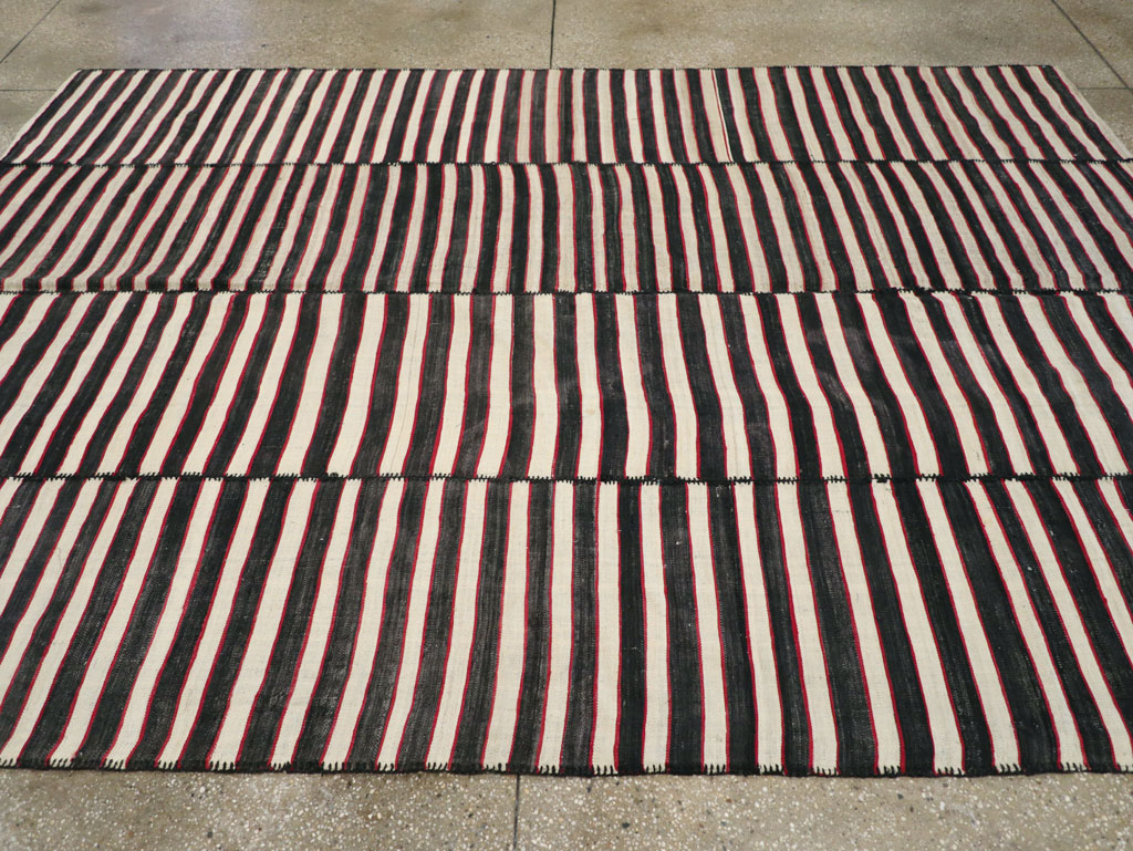 Vintage Persian Flatweave Kilim Accent Carpet, No.30176 - Gss