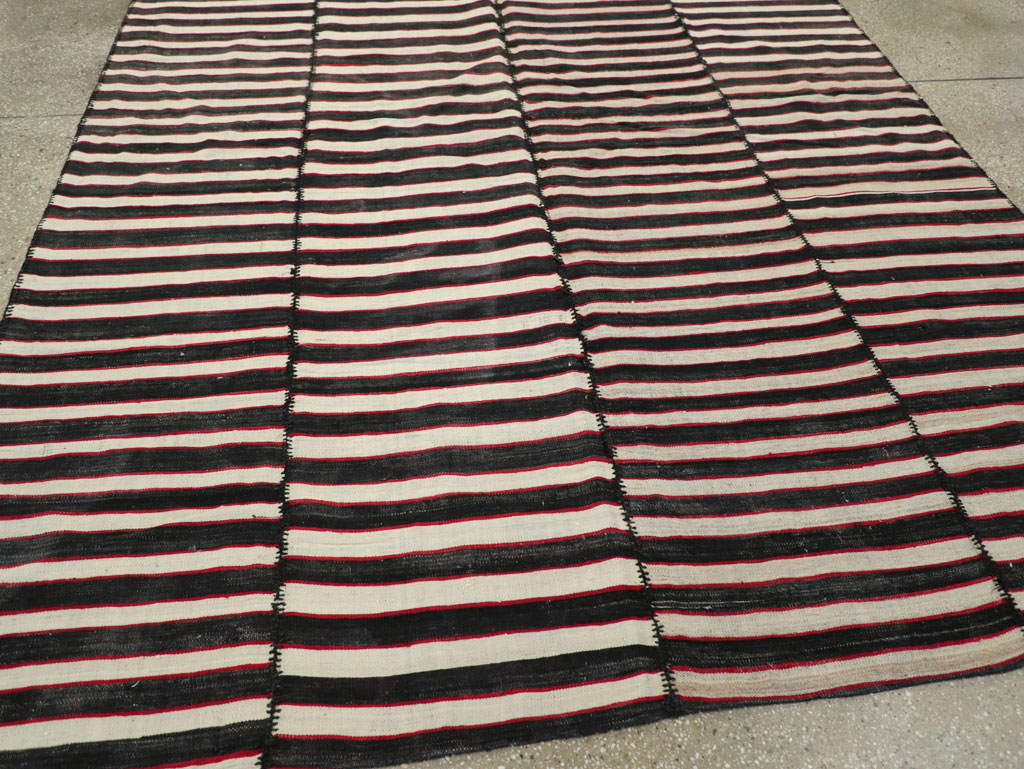 Vintage Persian Flatweave Kilim Accent Carpet, No.30176 - Gss