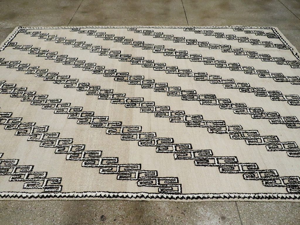 Contemporary Turkish Room Size Carpet, No.30186 - Gss