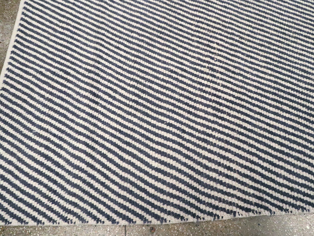 Modern Turkish Room Size Carpet, No.30216 - Gss