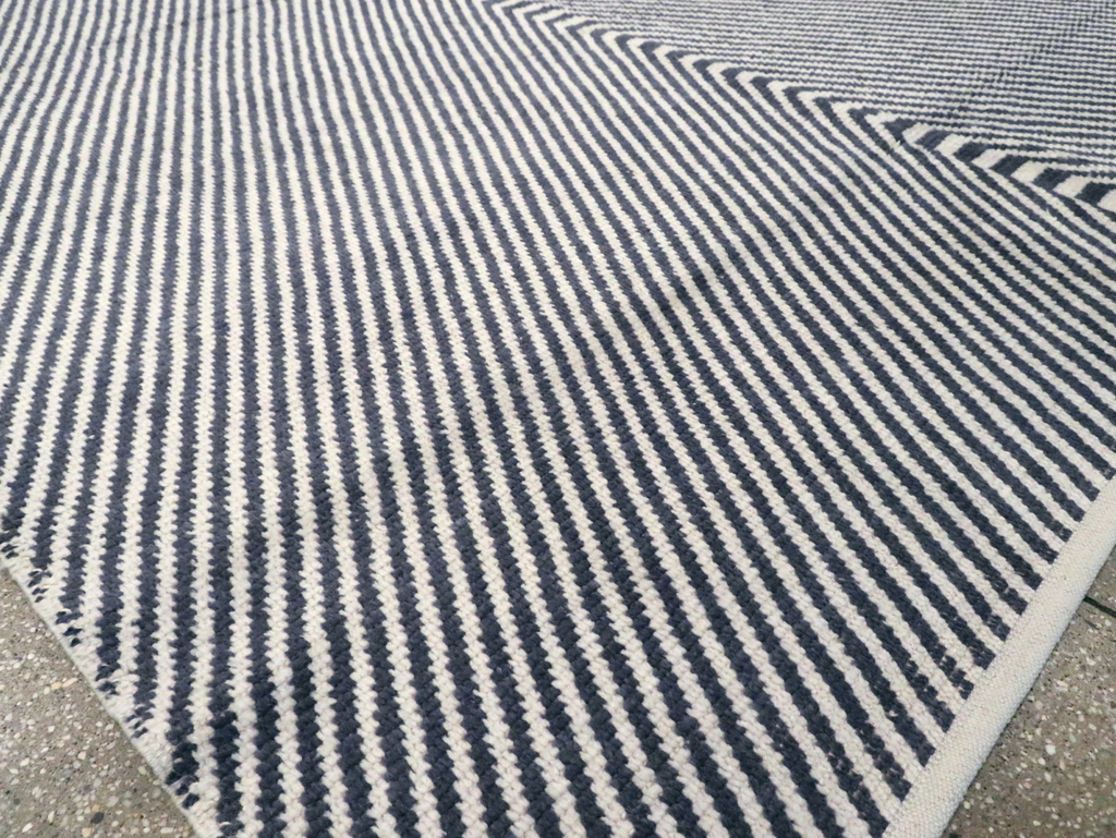 Modern Turkish Room Size Carpet, No.30216 - Gss