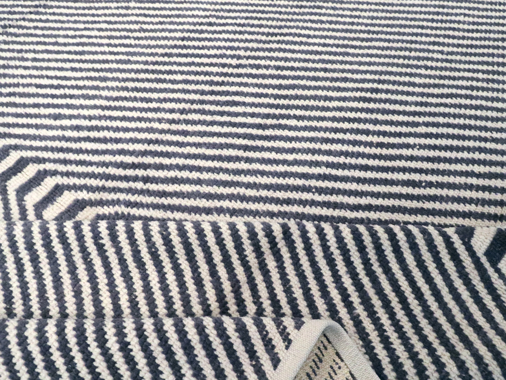 Modern Turkish Room Size Carpet, No.30216 - Gss