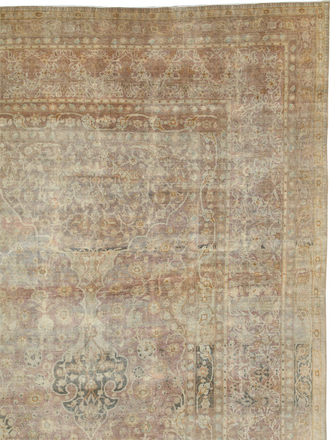 Antique Perisan Tabriz Carpet, No.30247 - Gss