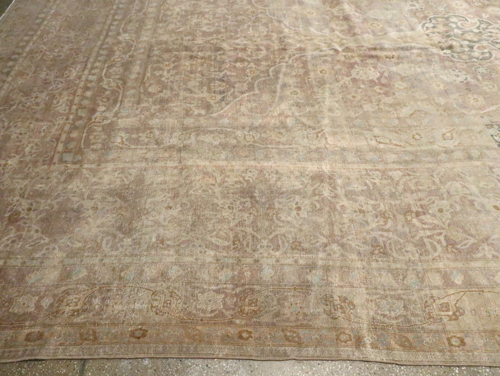 Antique Perisan Tabriz Carpet, No.30247 - Gss