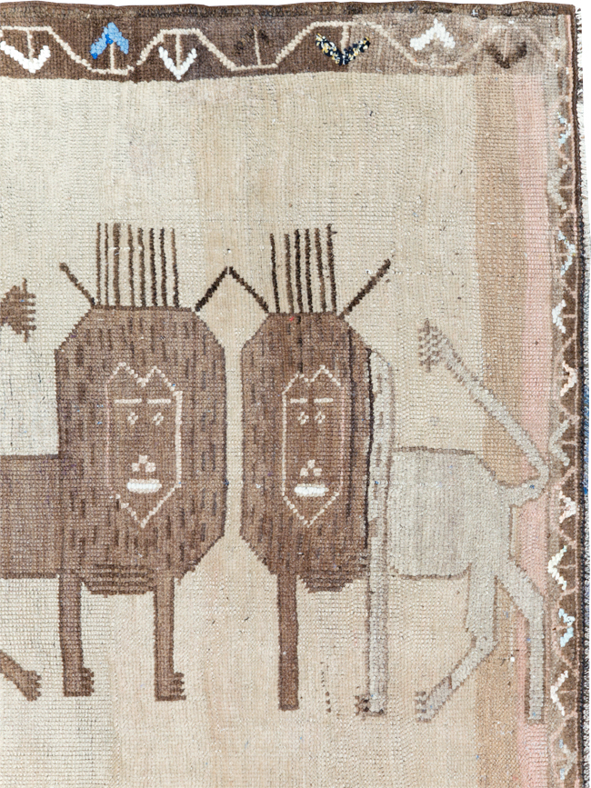 Vintage Turkish Anatolian Pictorial Accent Rug, No.30249 - Gss