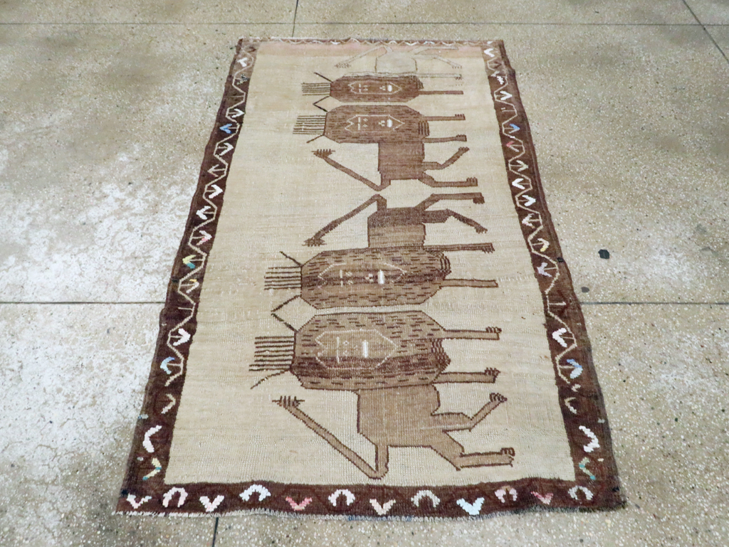 Vintage Turkish Anatolian Pictorial Accent Rug, No.30249 - Gss