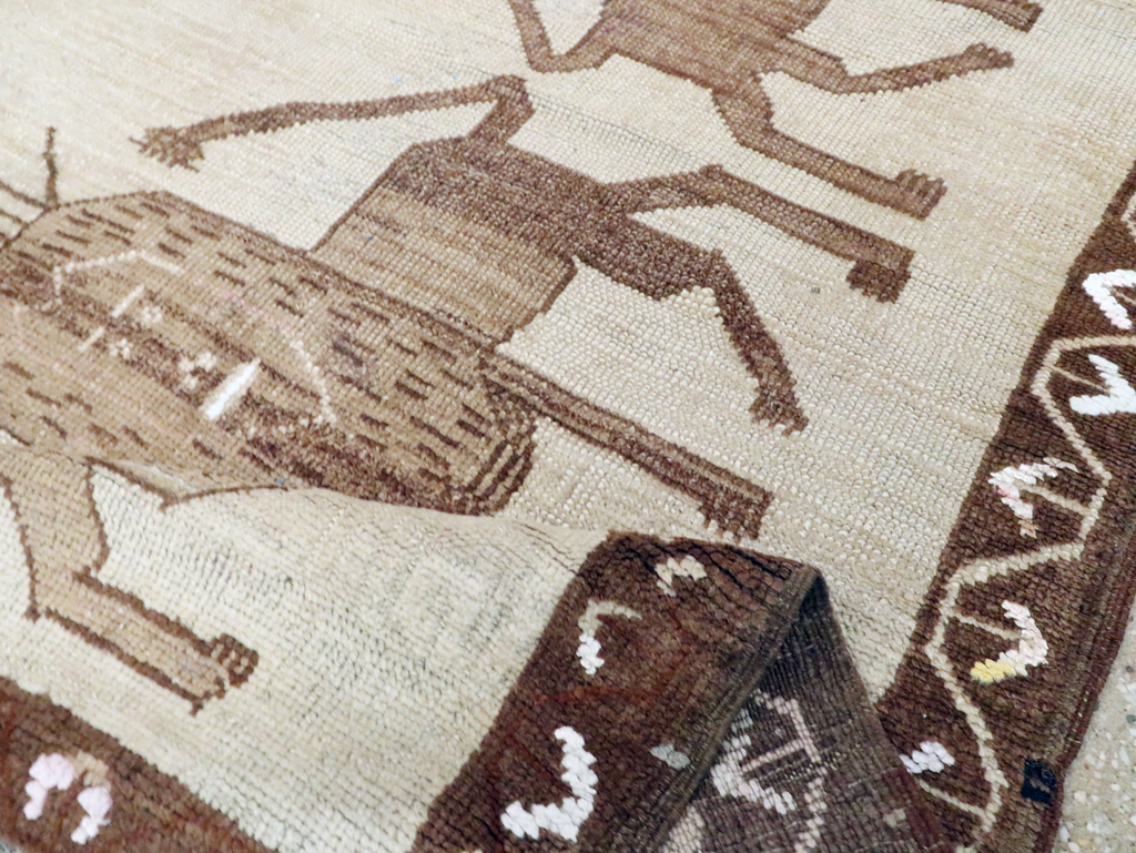 Vintage Turkish Anatolian Pictorial Accent Rug, No.30249 - Gss