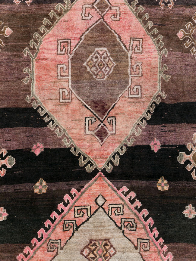 Vintage Anatolian Carpet, No.30257 - Gss