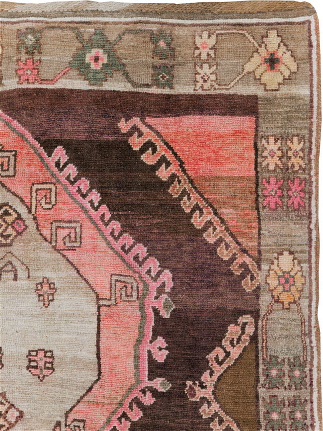 Vintage Anatolian Carpet, No.30257 - Gss