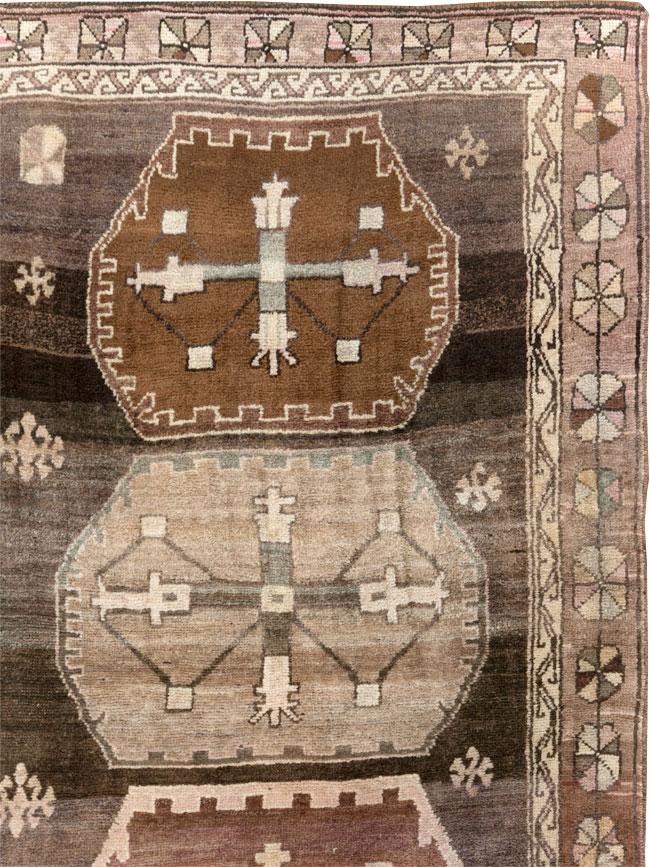 Vintage Turkish Anatolian Room Size Carpet, No.30278 - Gss