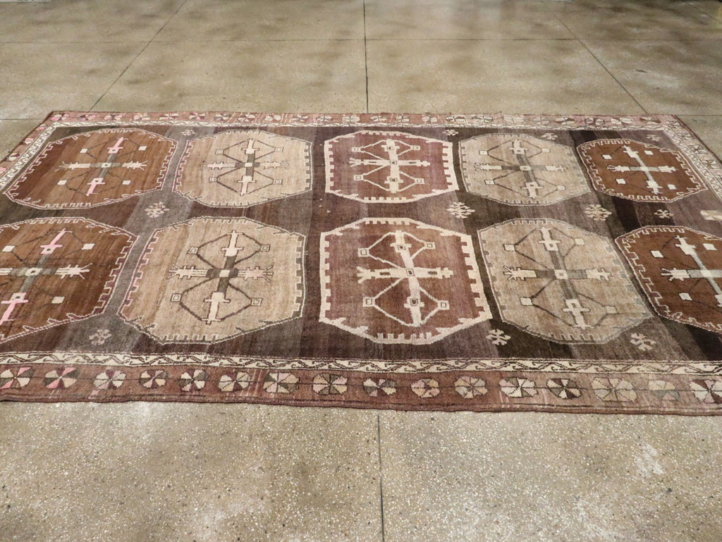 Vintage Turkish Anatolian Room Size Carpet, No.30278 - Gss
