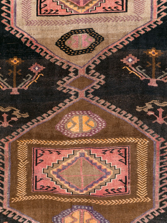 Vintage Turkish Anatolian Room Size Carpet, No.30280 - Gss