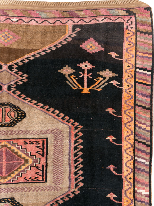 Vintage Turkish Anatolian Room Size Carpet, No.30280 - Gss
