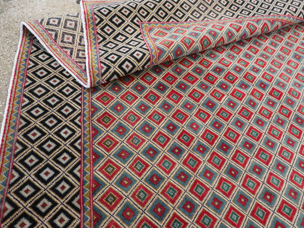 Vintage Persian Quom Small Room Size Carpet, No.30374 - Gss