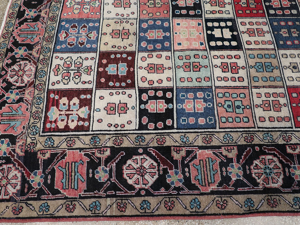 Vintage Persian Veece Small Room Size Carpet, No.30384 - Gss