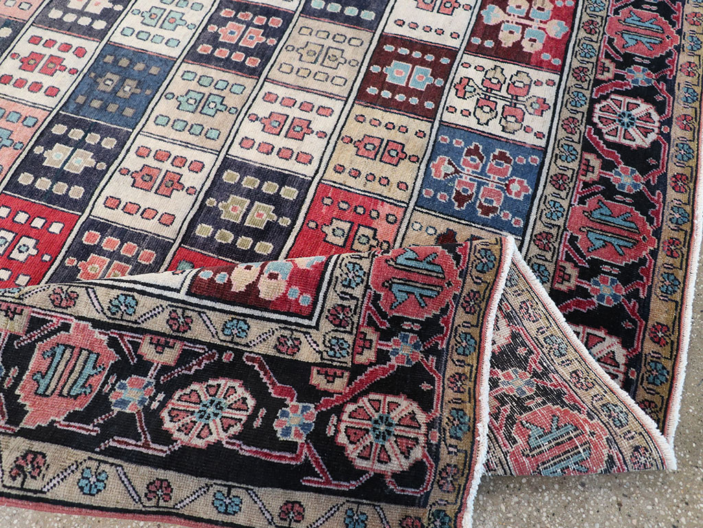 Vintage Persian Veece Small Room Size Carpet, No.30384 - Gss