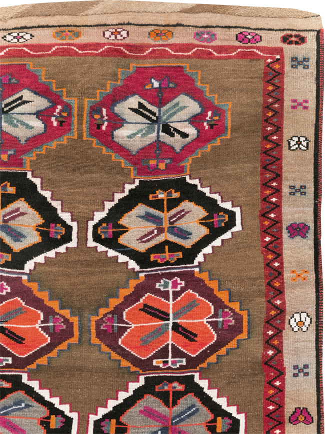 Vintage Turkish Anatolian Small Room Size Carpet, No.30390 - Gss