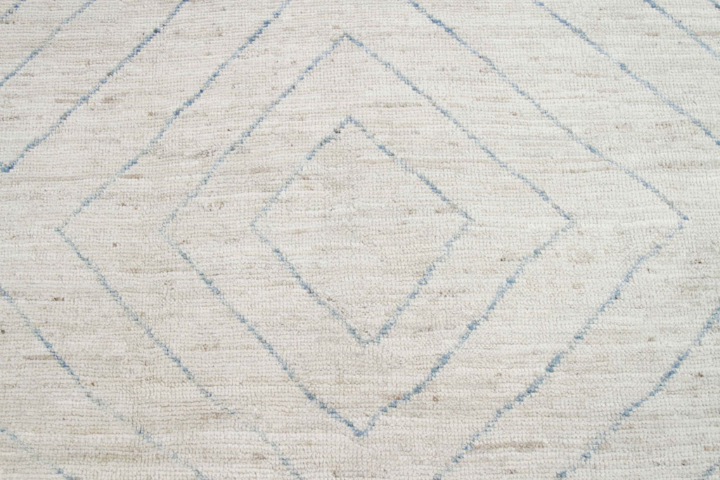 Contemporary Moroccan Room Size Carpet, No.30398 - Gss