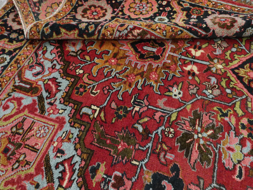 Vintage Persian Heriz Accent Carpet, No.30401 - Gss