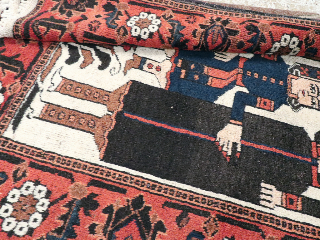 Vintage Pictorial Bakhtiari Rug, No.30427 - Gss