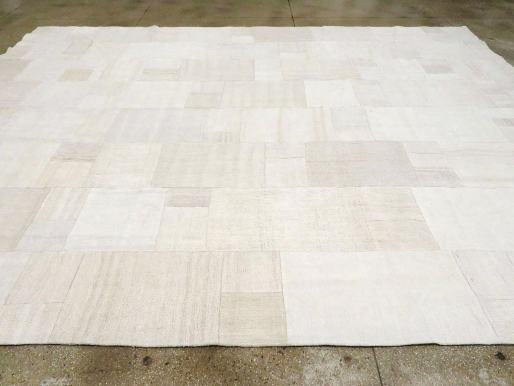 Contemporary Turkish Flatweave Kilim Room Size Carpet, No.30428 - Gss