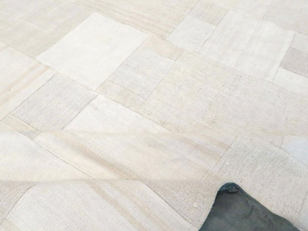 Contemporary Turkish Flatweave Kilim Room Size Carpet, No.30428 - Gss