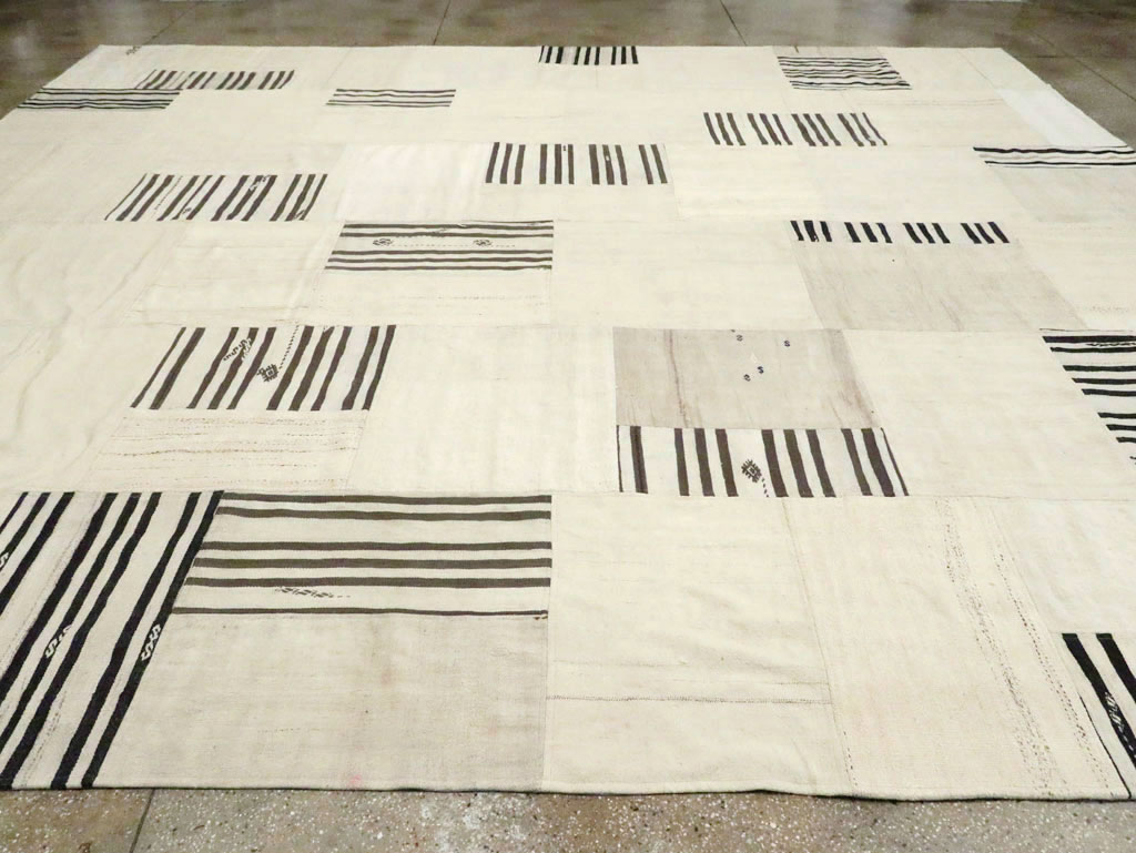 Contemporary Turkish Flatweave Kilim, No.30434 - Gss