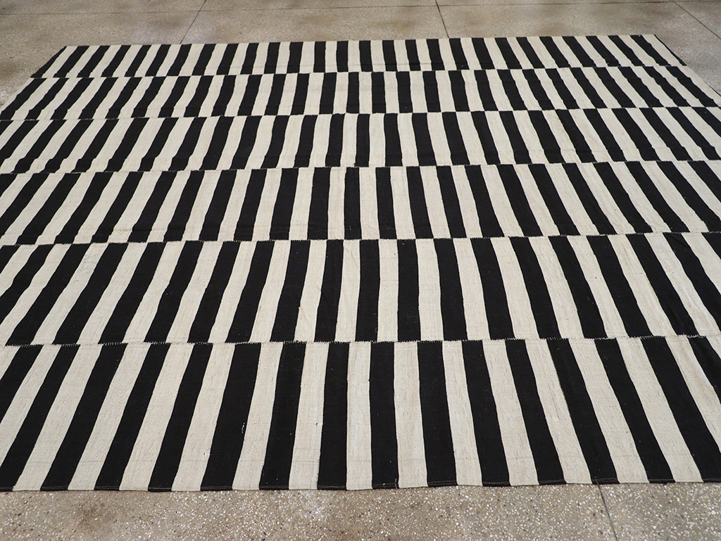 Modern Persian Flatweave Kilim Room Size Carpet, No.30456 - Gss